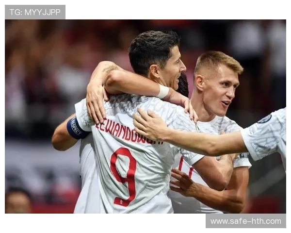 波兰超级杯决赛现场,国家队四位现役国脚登场亮相 波兰超级杯决赛现场,国家队四位现役国脚登场亮相